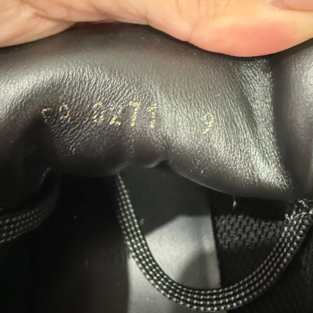 LOUIS VUITTON Run Away Sneaker - Picture 8 of 10